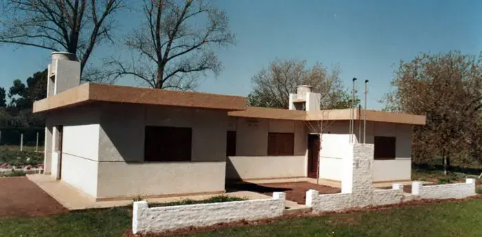 Conjunto Las Malvinas, casas para el personal de La Serenísima, General Rodríguez, Provincia de Buenos Aires
